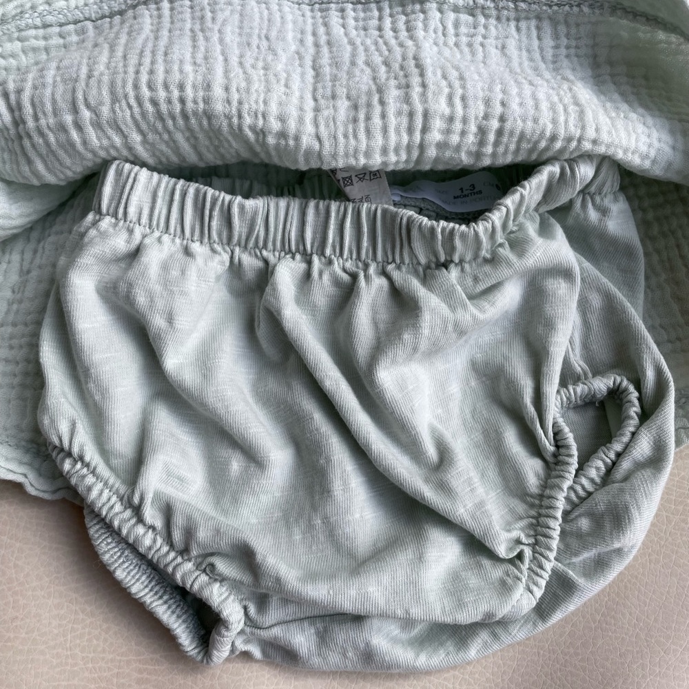 Zara baby Dress With bloomers 1-3 month & 3-6 months - Picture 10 of 11